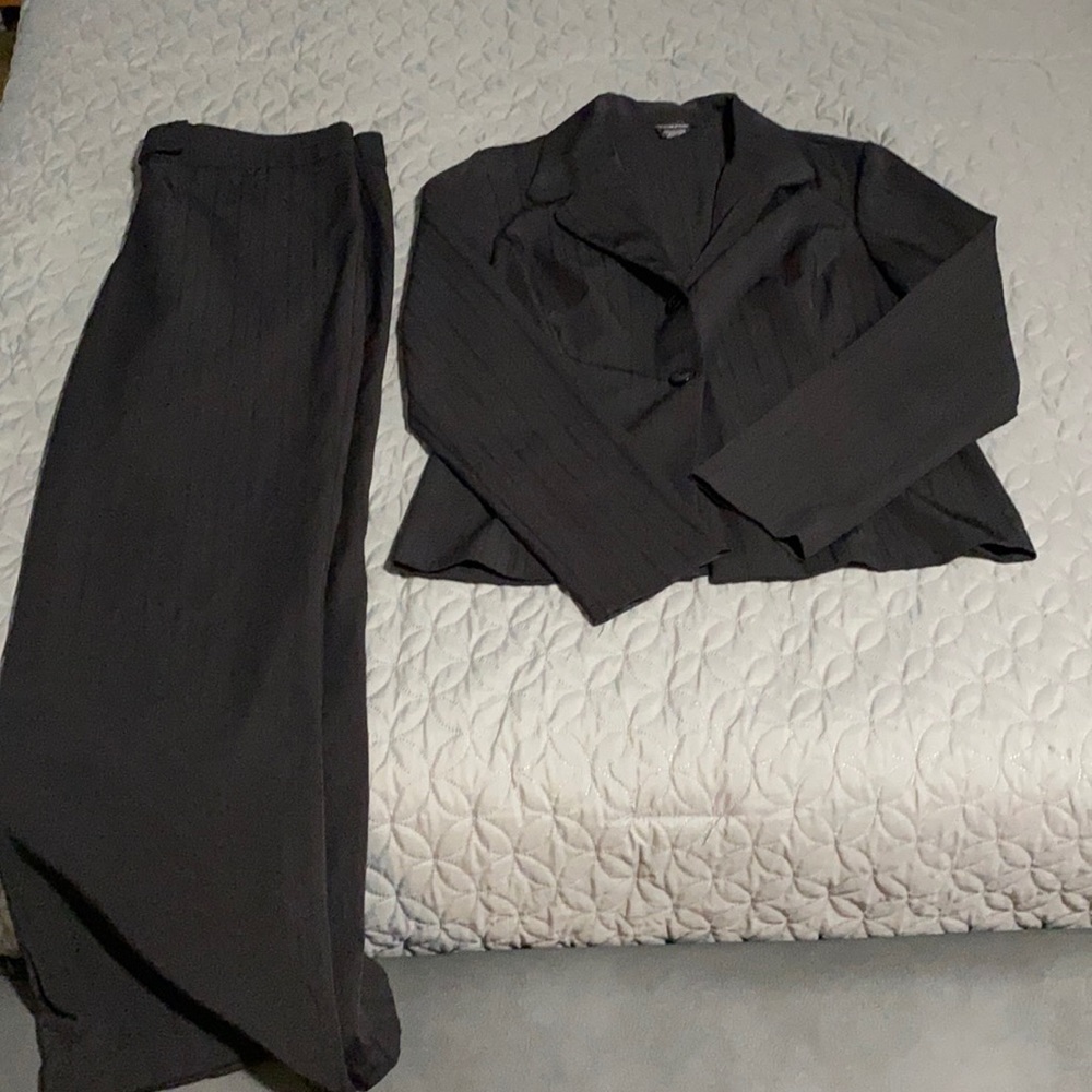 Pants suit black